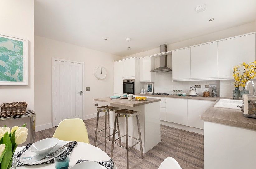 Property photo 2 of 12 15 Hallgarth Kitchendiner