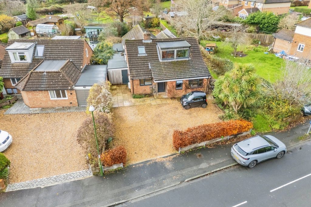 Property photo 2 of 24