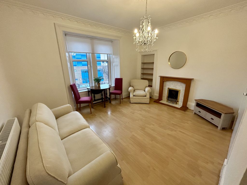 Property photo 1 of 6 Sitting Room