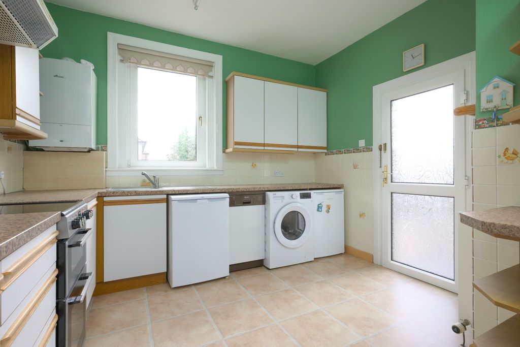 Additional image 10 of 2 bed flat for saleTownhill Road, Dunfermline KY12