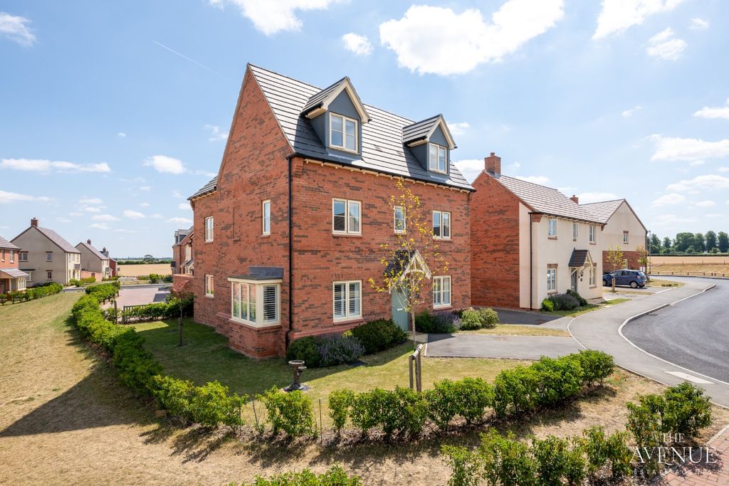 Property photo 1 of 42 5238164