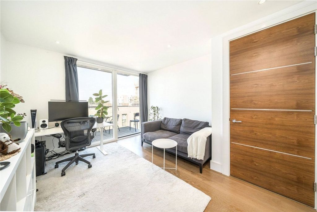 Property photo 3 of 7