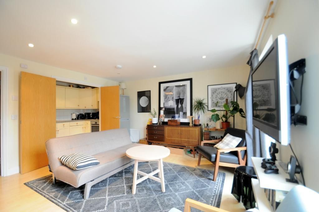 Property photo 2 of 7 Photo 2