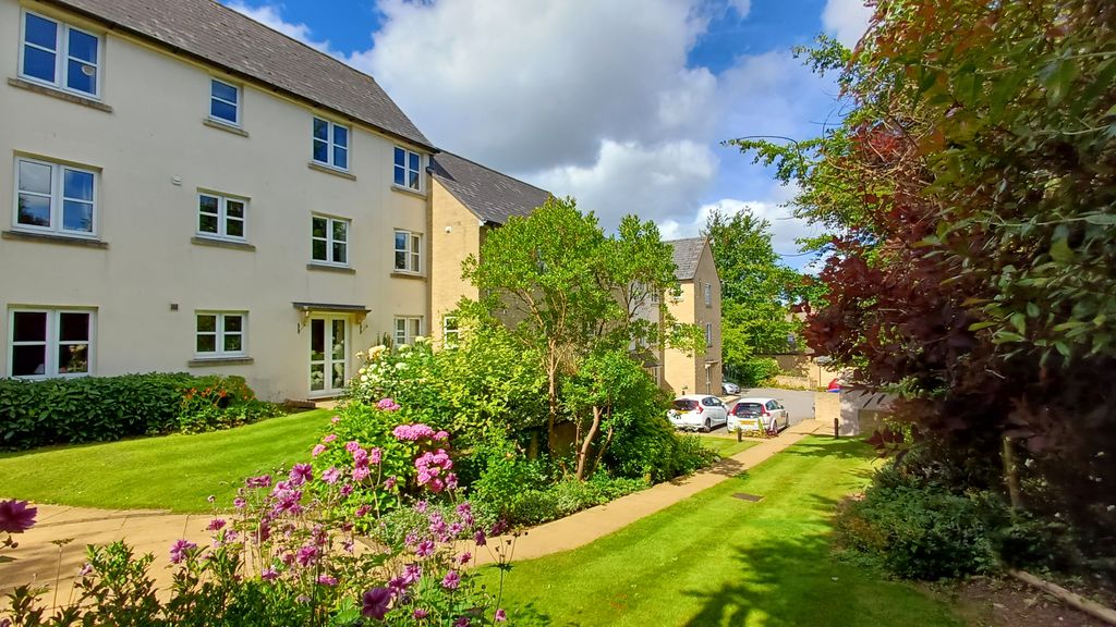 Property photo 3 of 15