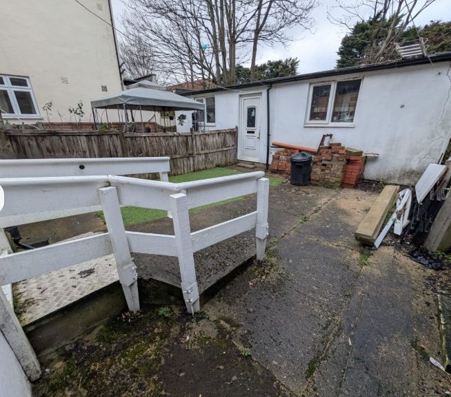 Property photo 3 of 9