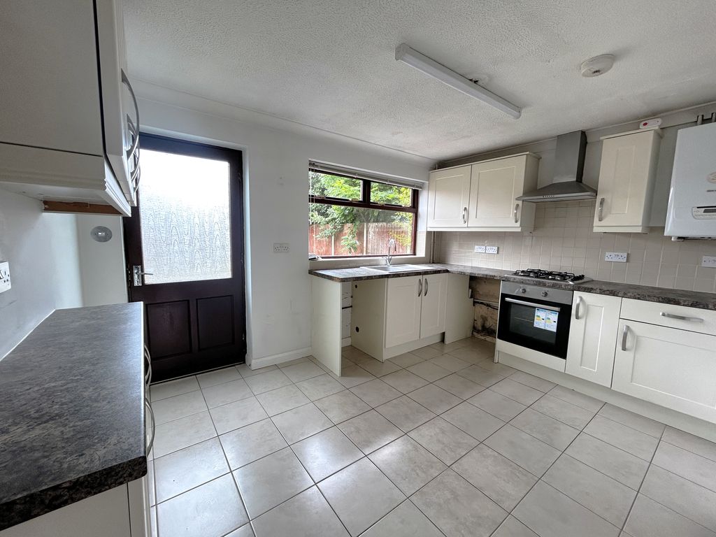 Property photo 3 of 8 4C7Df0C8-2078-4D6A-B3B0-8E863B32E4F7.Jpg