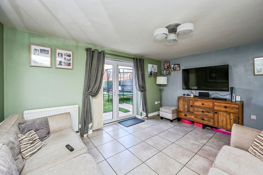 Property photo 2 of 20 Pbox-Img.Jpg