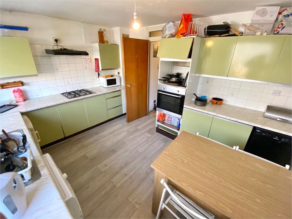 Property photo 1 of 4