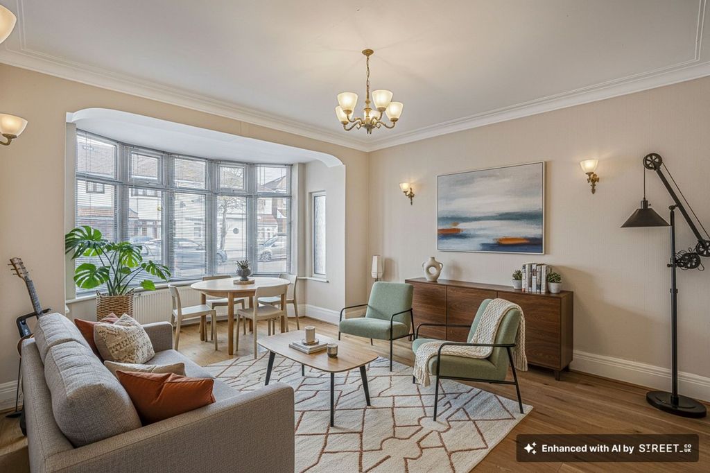 Property photo 2 of 34