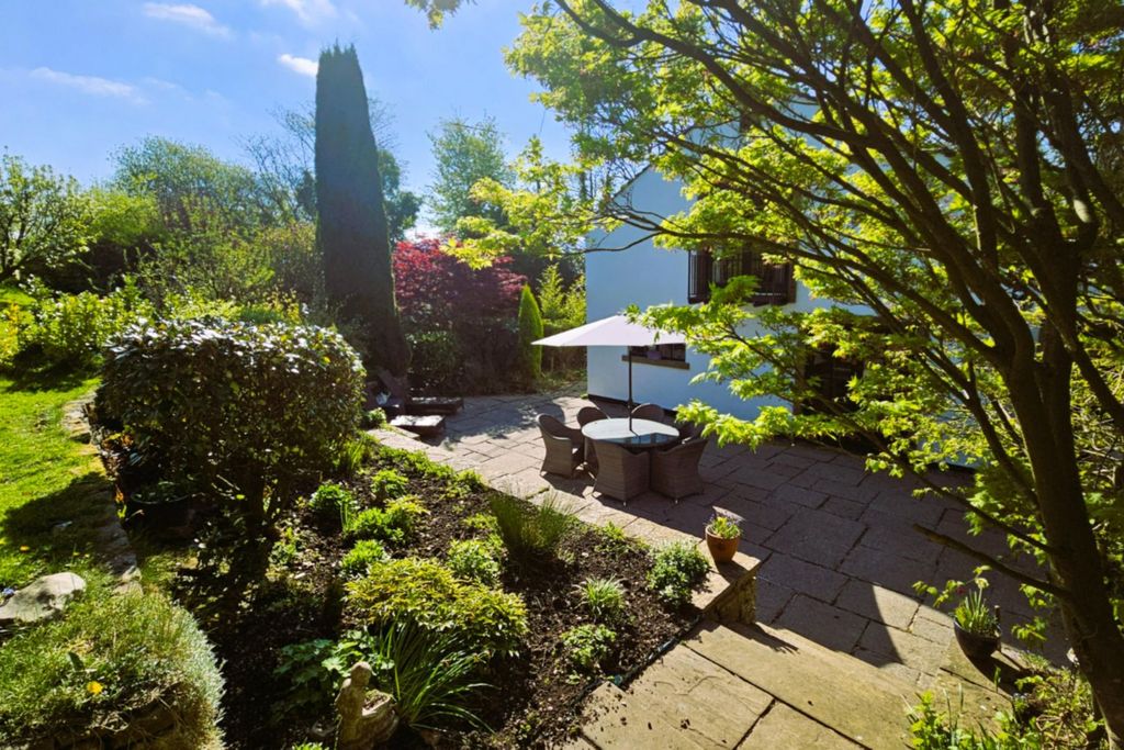 Property photo 3 of 45 Gardens