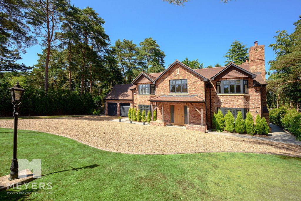 Property photo 1 of 39