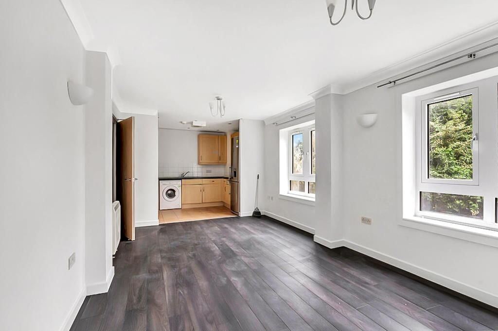 Property photo 2 of 8 Image00006.Jpeg