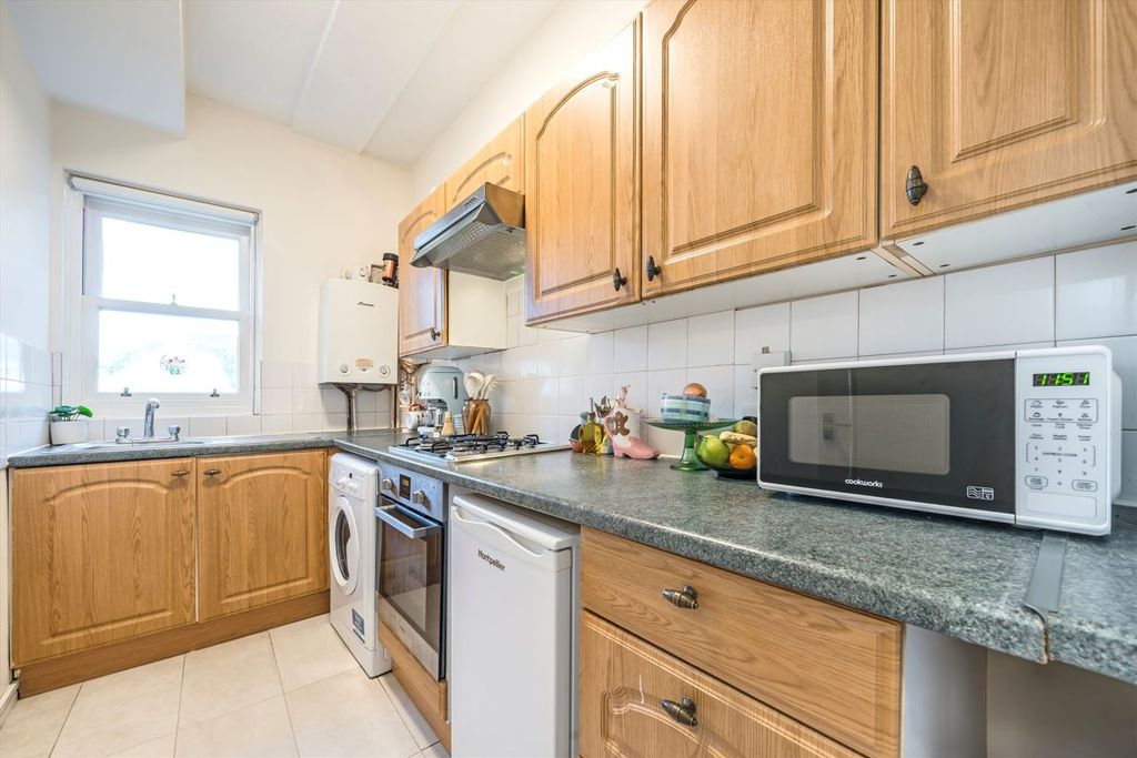 Property photo 3 of 4