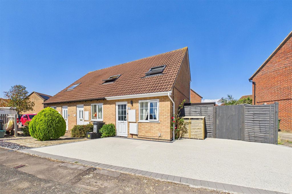 Property photo 1 of 11
