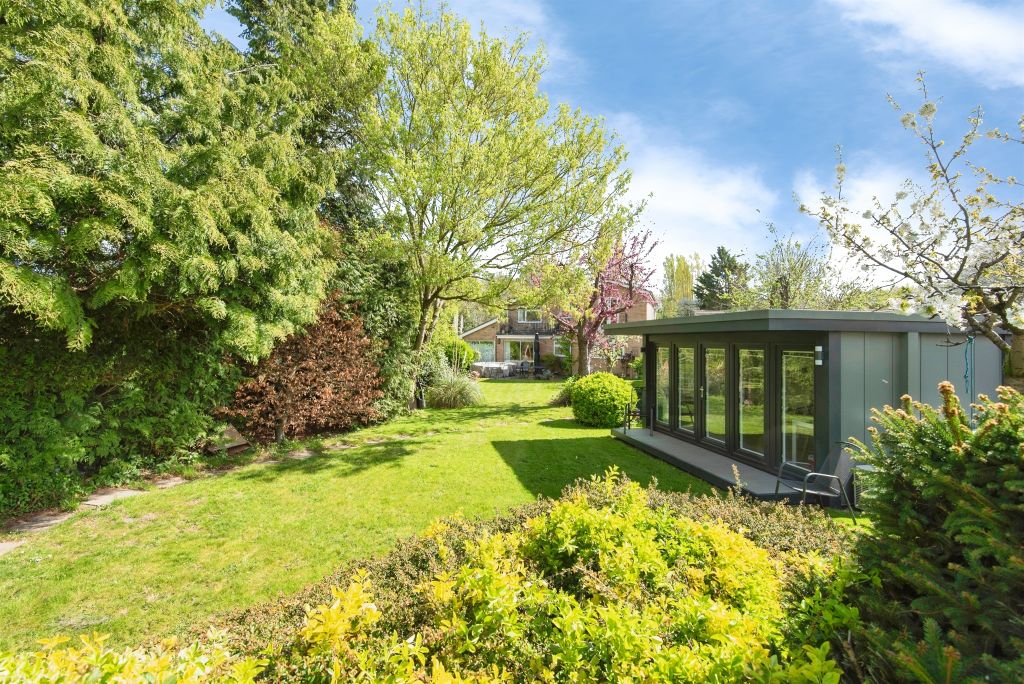 Property photo 2 of 24