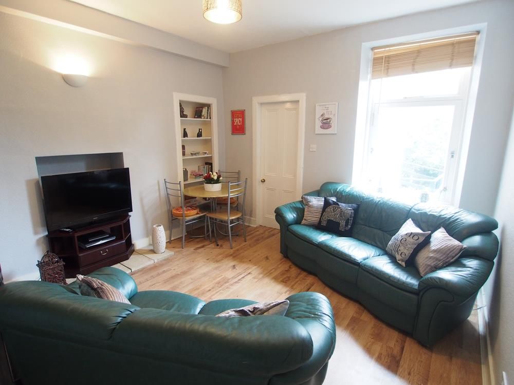 Property photo 2 of 14 Lounge