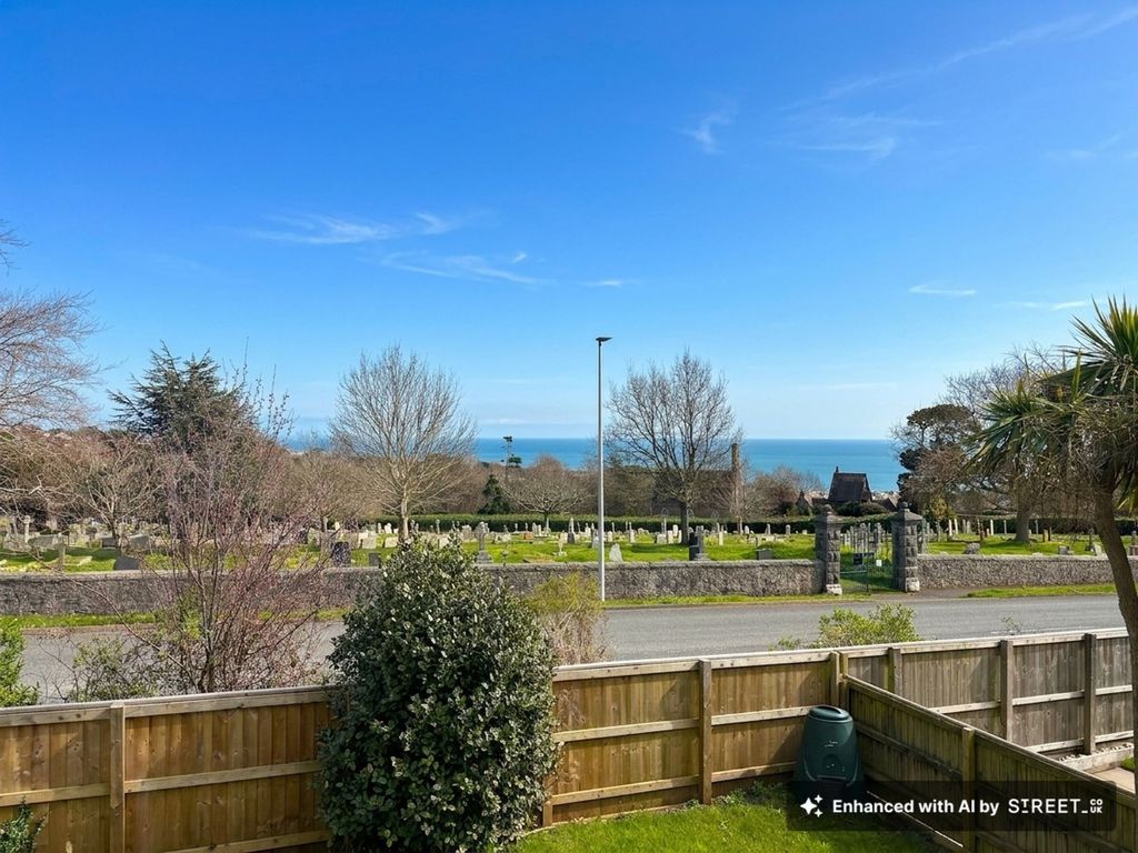 Property photo 3 of 24