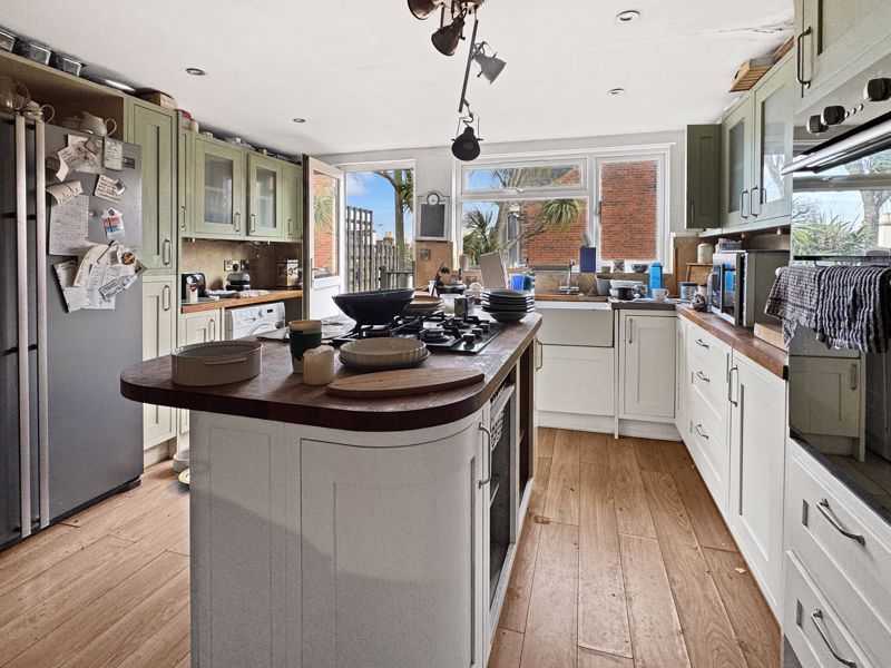 Property photo 2 of 12 Photo 10