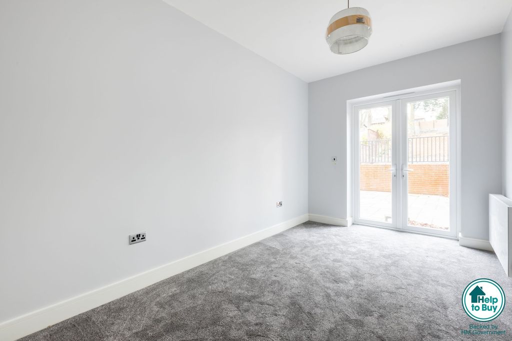 Property photo 2 of 10