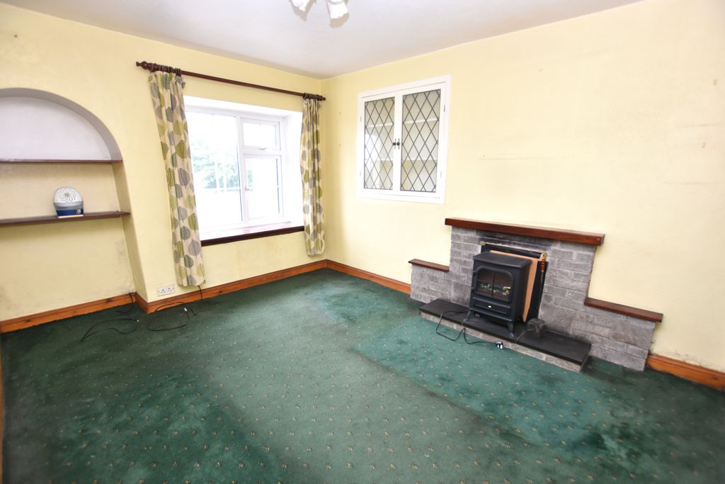 Property photo 2 of 16