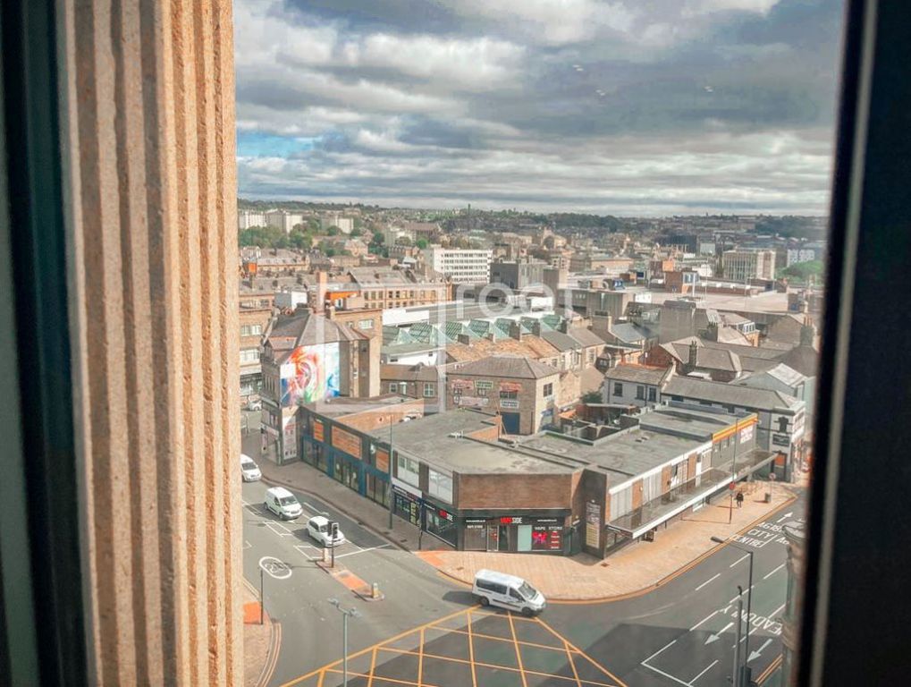 Property photo 1 of 40