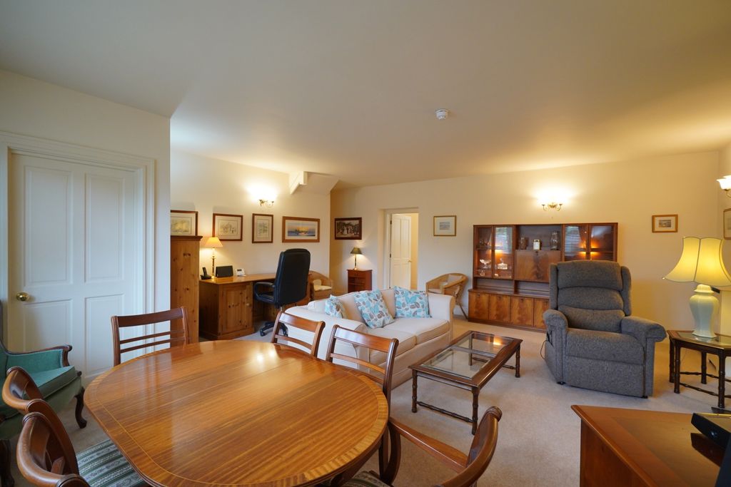 Property photo 3 of 12 Image 3