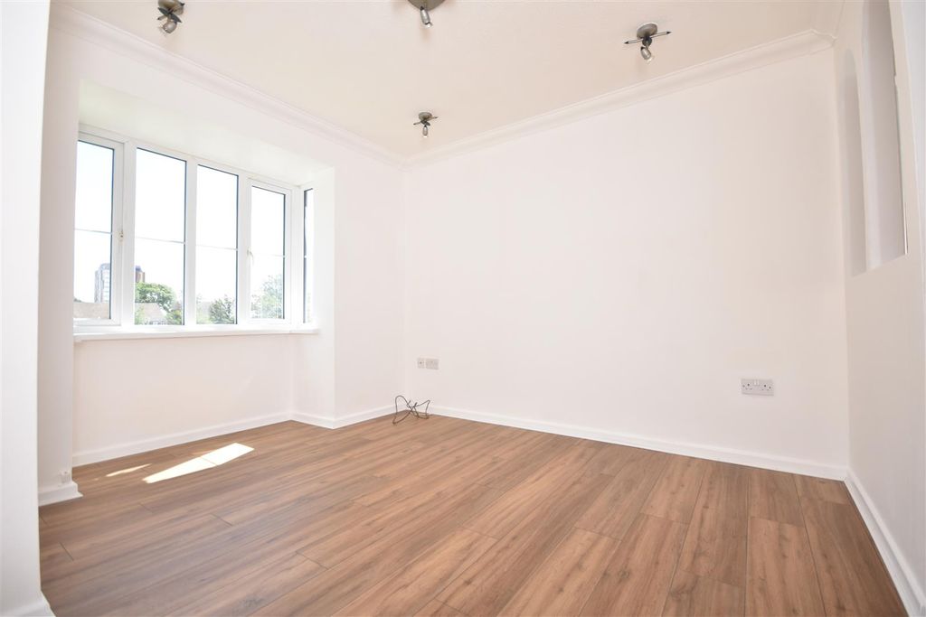 Property photo 2 of 10 Dsc_0506.Jpg