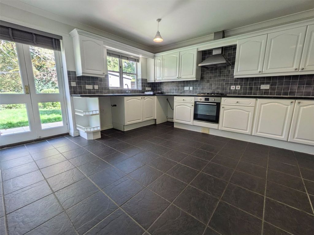 Property photo 3 of 13 Picture No. 24