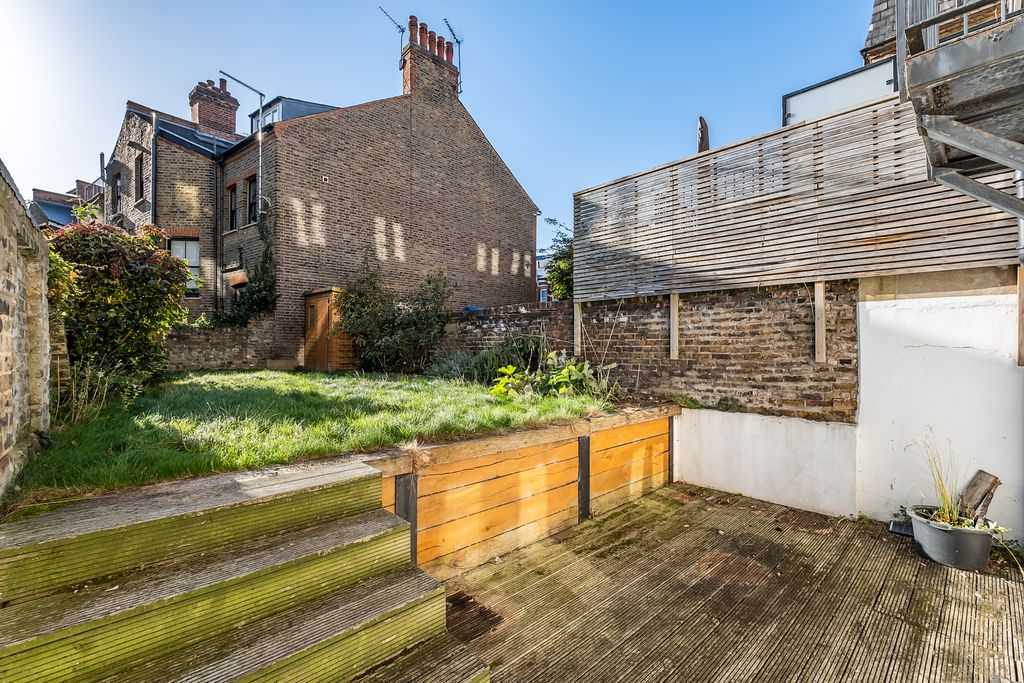 Property photo 2 of 12