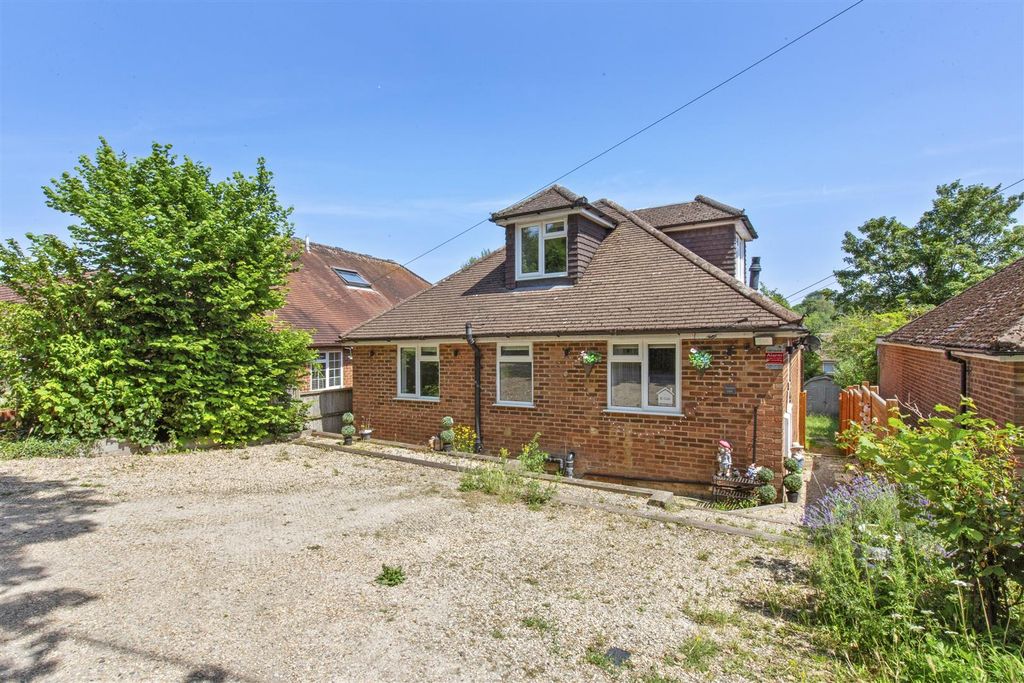 Property photo 1 of 17 Carrs Drive-14.Jpg