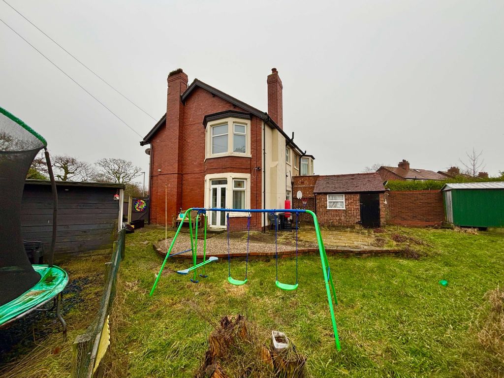 Property photo 2 of 24