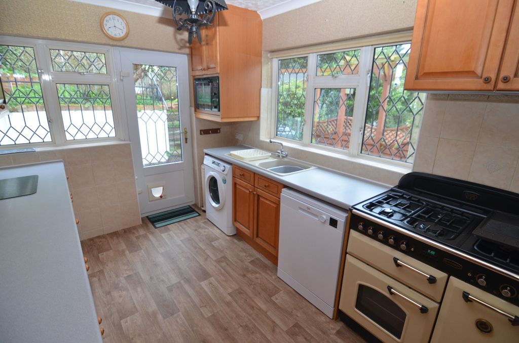 Property photo 3 of 25