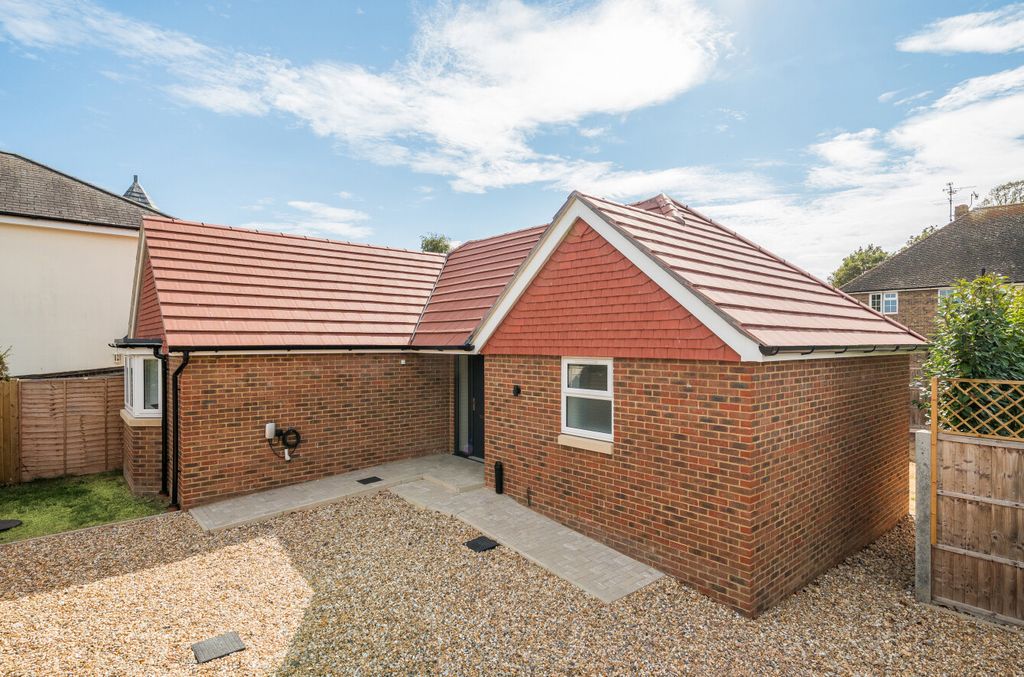 Property photo 1 of 22 1509737-11-6A8325...