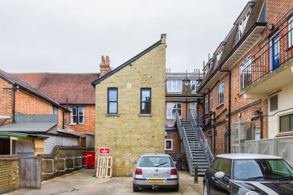Additional image 9 of 5 bed flat to rentBanbury Road, Summertown OX2