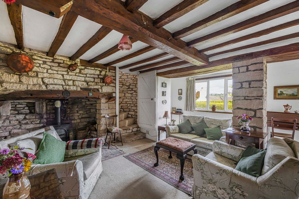 Property photo 2 of 37 Picture No. 28