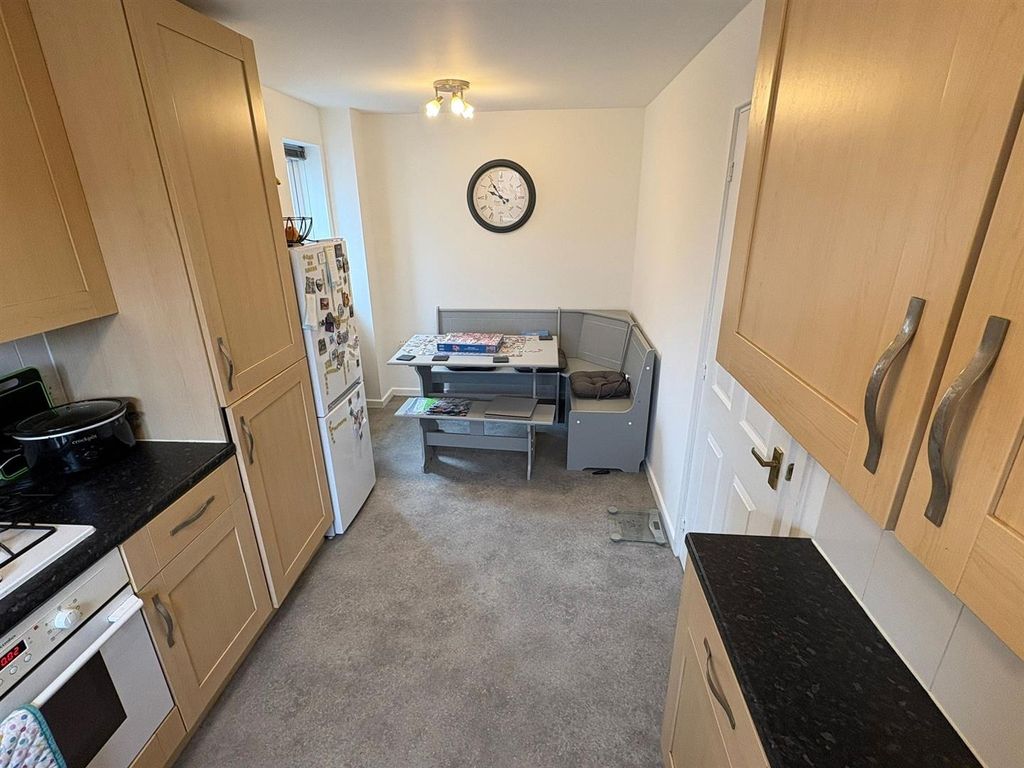 Property photo 3 of 15 Kichen Diner.Jpg