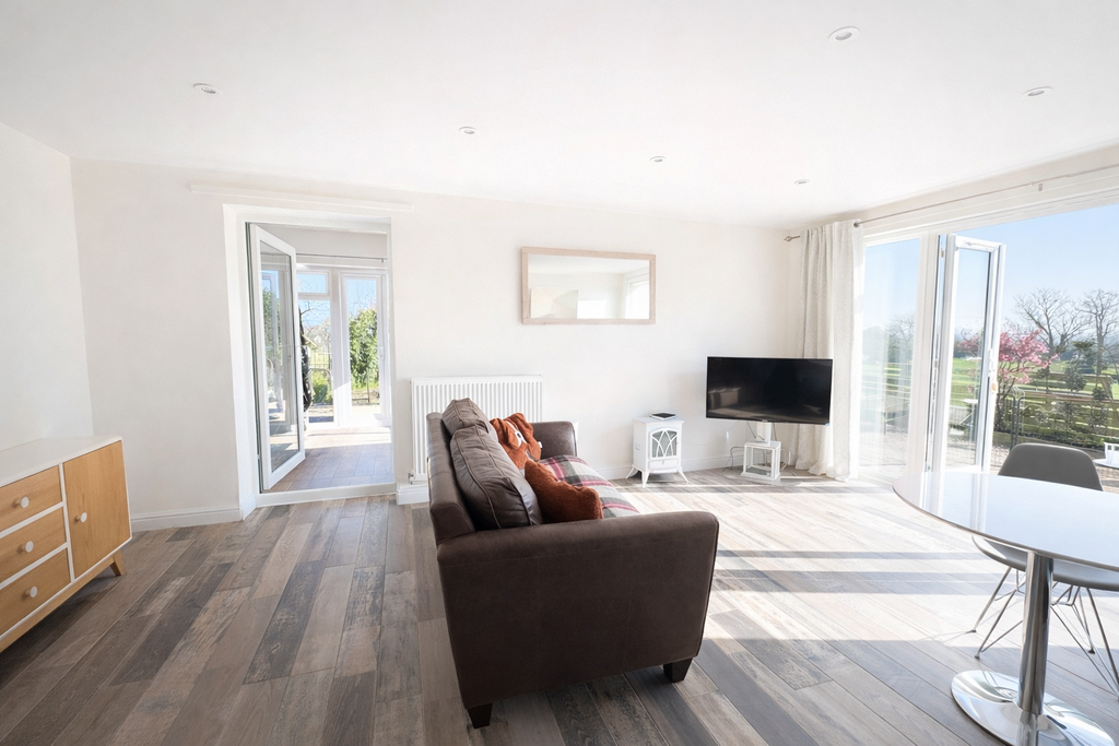 Property photo 2 of 28