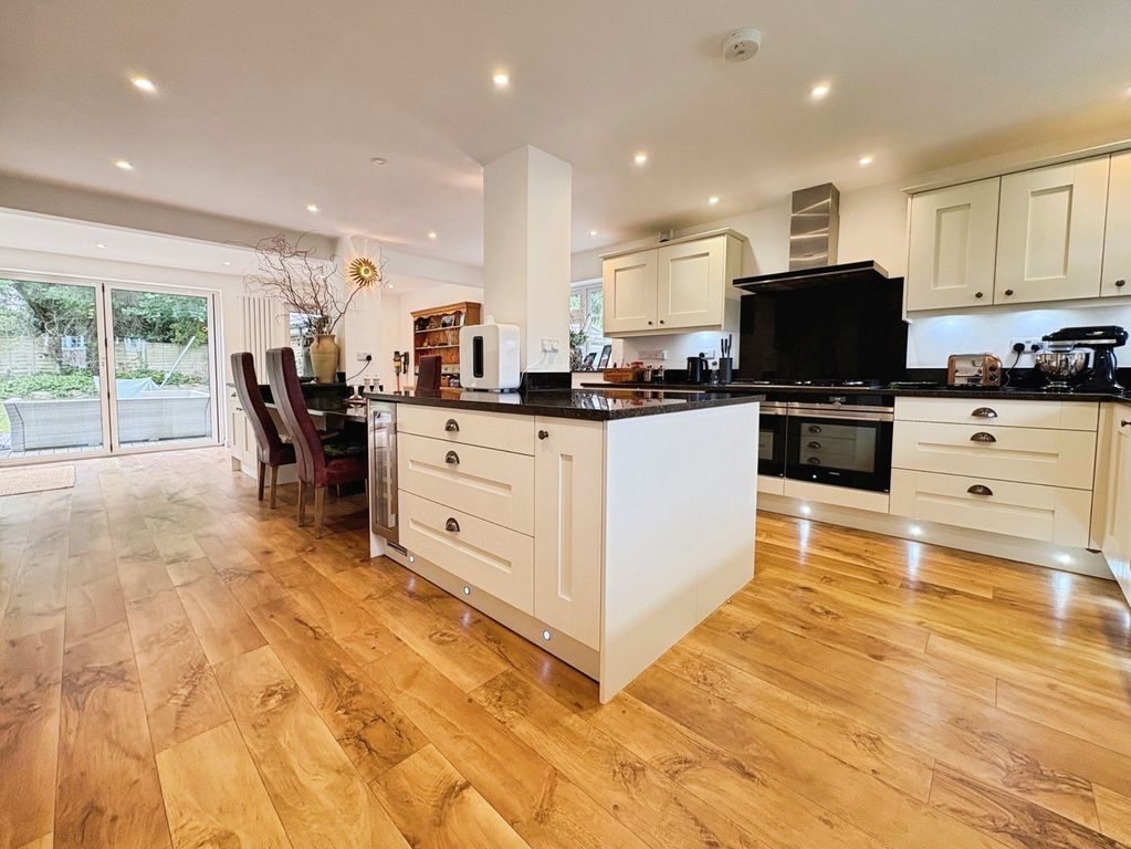 Property photo 2 of 21 Pbox-Img.Jpg