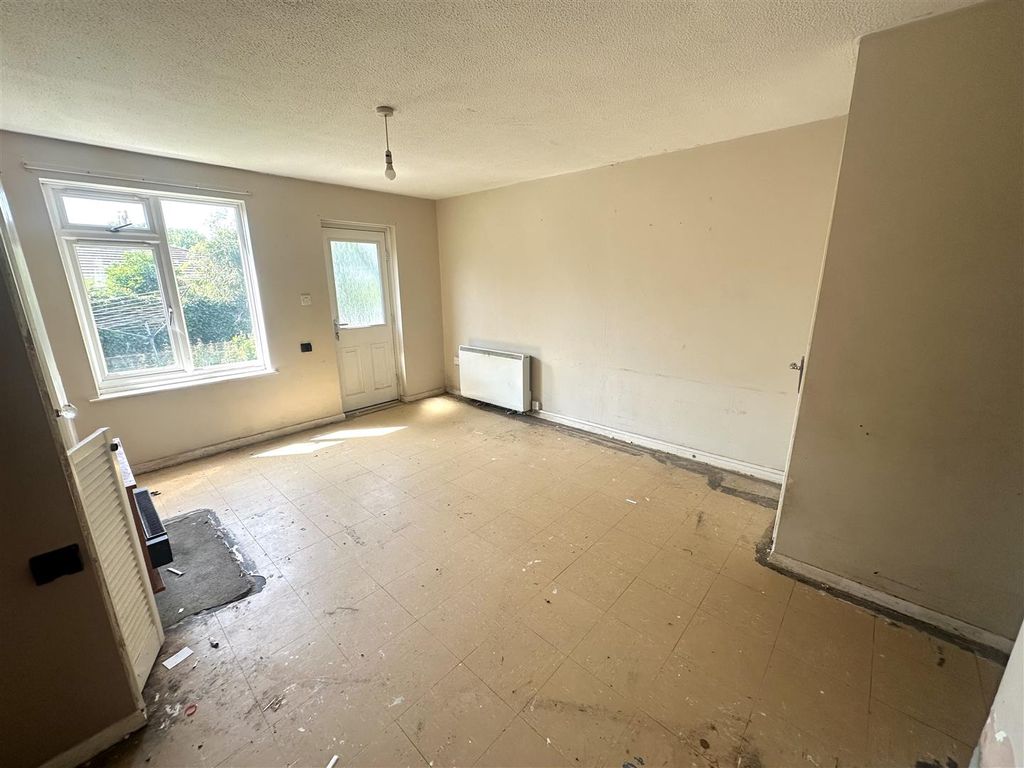 Property photo 2 of 9 Img_1322.Jpg