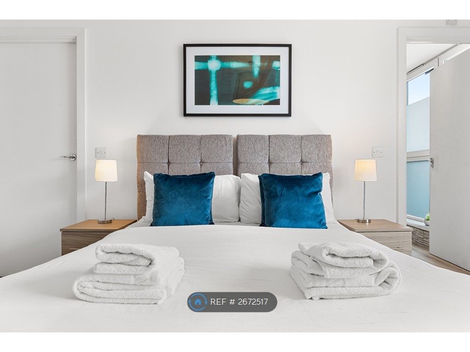 Property photo 2 of 35