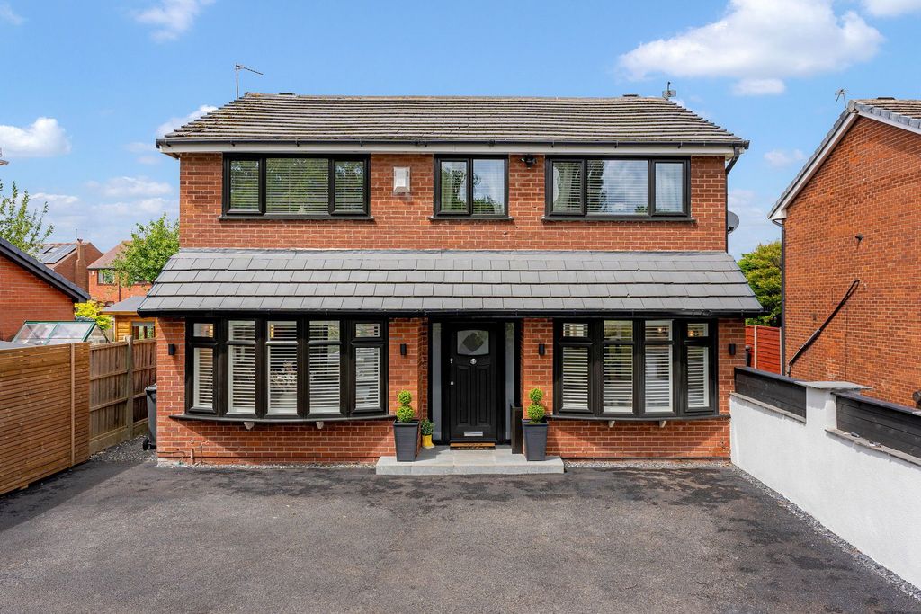 Property photo 1 of 39