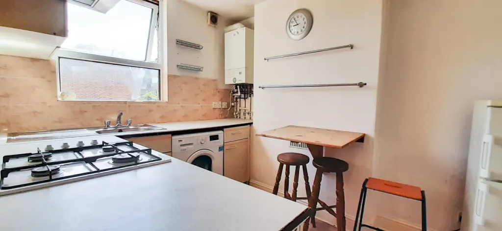Property photo 2 of 8