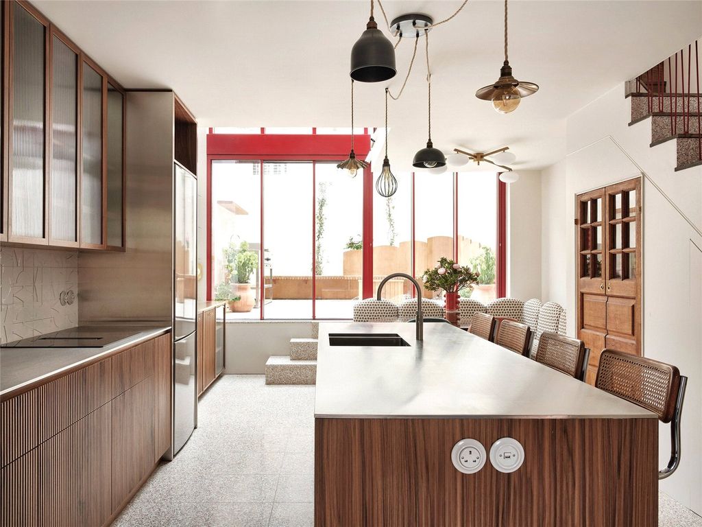 Property photo 1 of 14 Kitchen