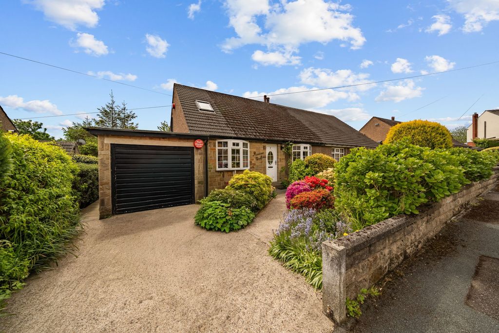 Property photo 1 of 34