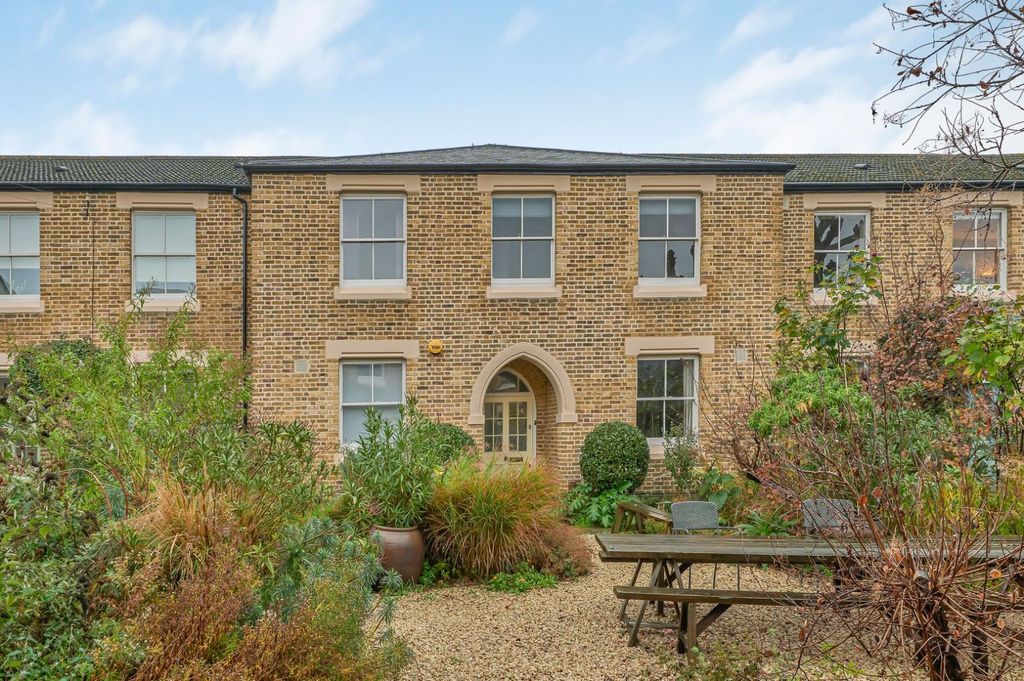 Property photo 1 of 8 Picture No. 01