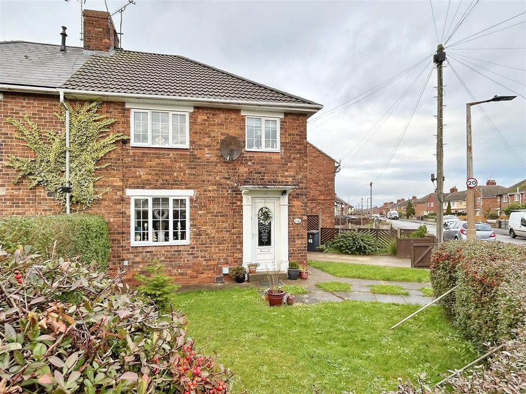 Property photo 1 of 17 Front External