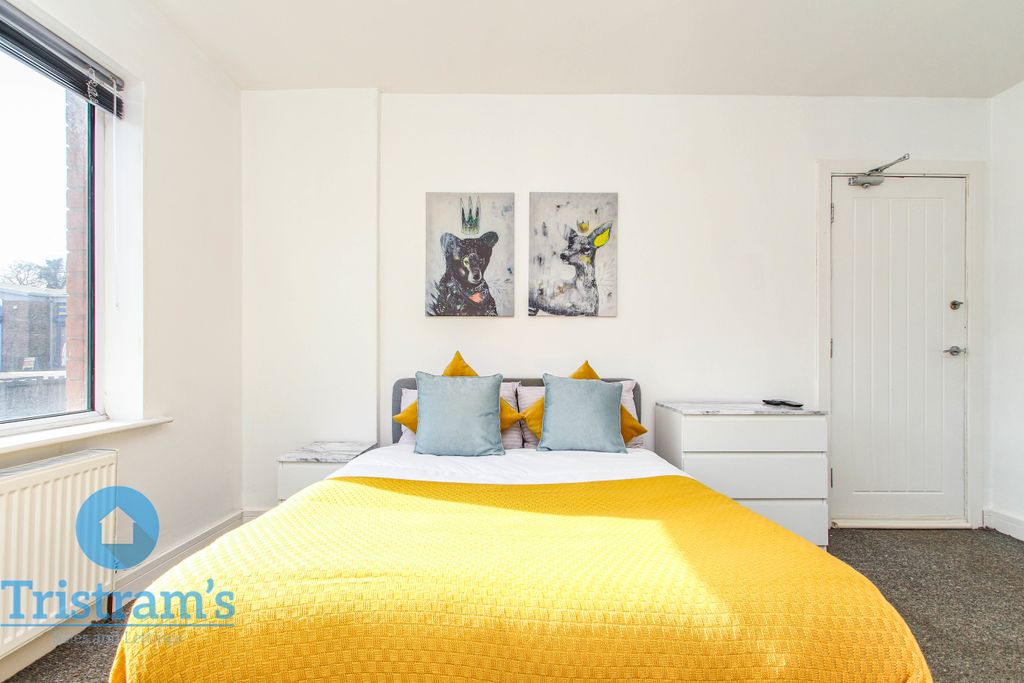 Property photo 3 of 13 Img_2078