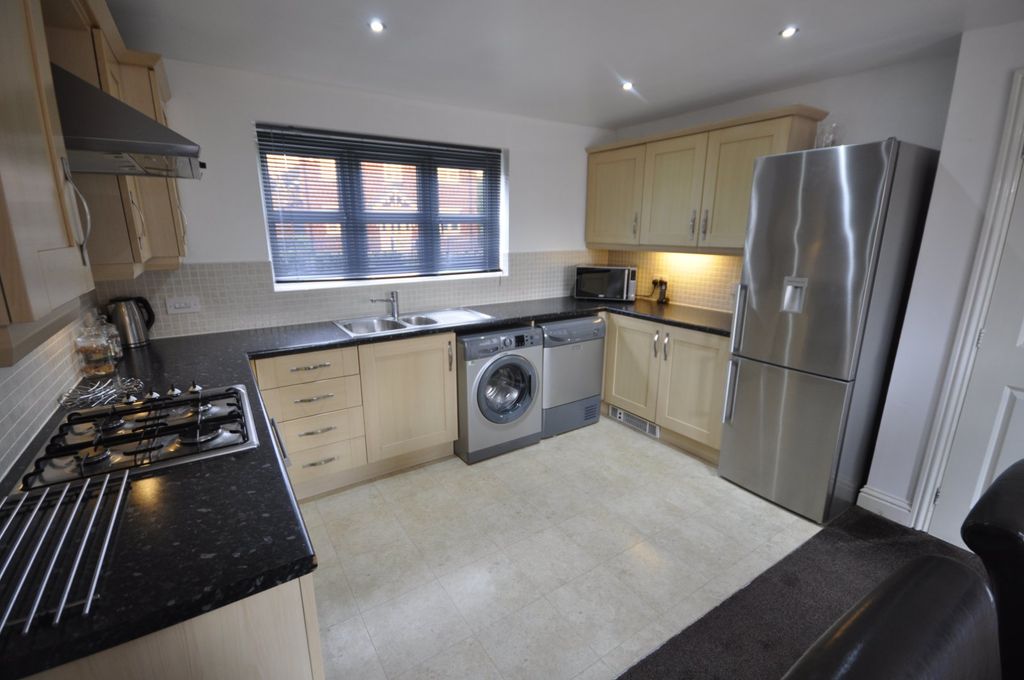 Property photo 2 of 11 Picture No. 03