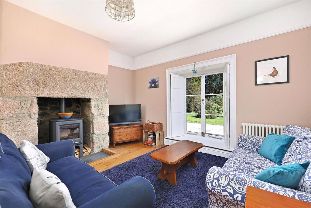 Property photo 3 of 38 Picture No. 10
