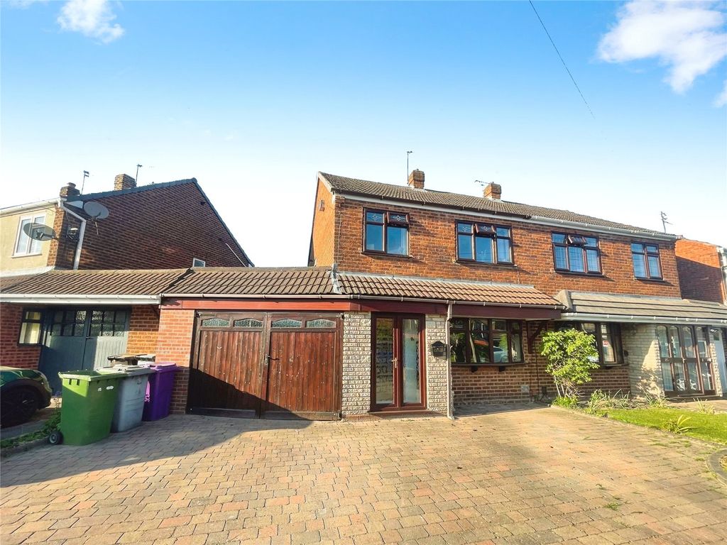 Property photo 1 of 13 External